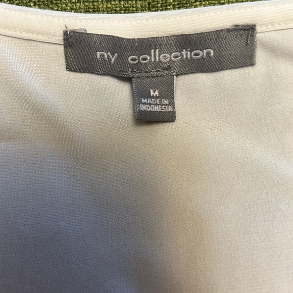Macys NY Collection stretch top - Picture 4 of 5